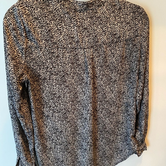 Beautiful dynamite blouse! - Picture 4 of 4